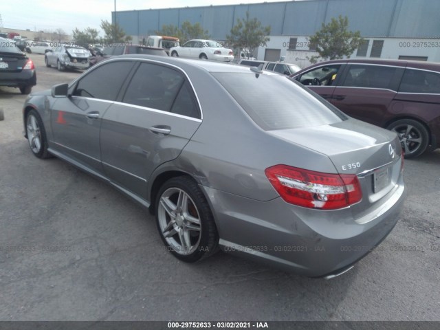 Photo 2 VIN: WDDHF5GB0BA412914 - MERCEDES-BENZ E-CLASS 