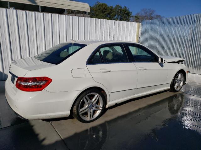 Photo 2 VIN: WDDHF5GB0BA421001 - MERCEDES-BENZ E-CLASS 