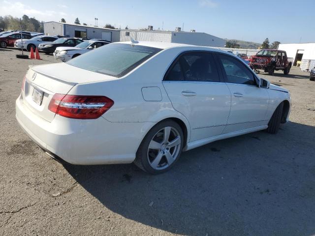 Photo 2 VIN: WDDHF5GB1BA443136 - MERCEDES-BENZ E-CLASS 