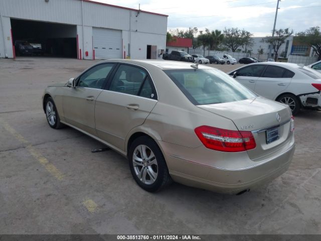 Photo 2 VIN: WDDHF5GB2AA044296 - MERCEDES-BENZ E 350 