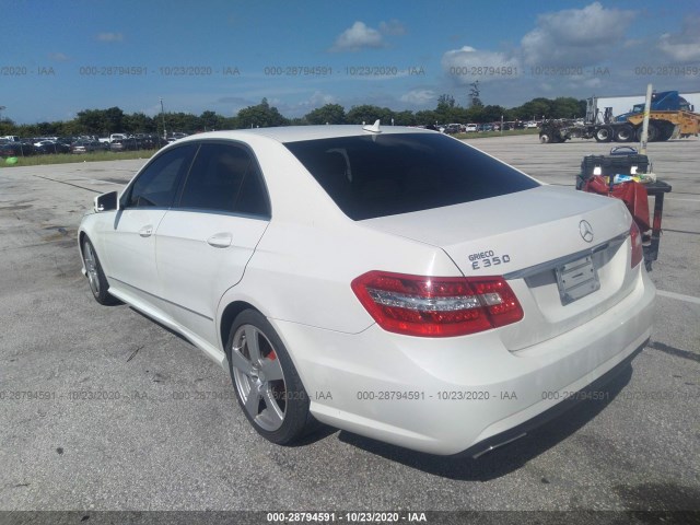 Photo 2 VIN: WDDHF5GB3AA149252 - MERCEDES-BENZ E-CLASS 