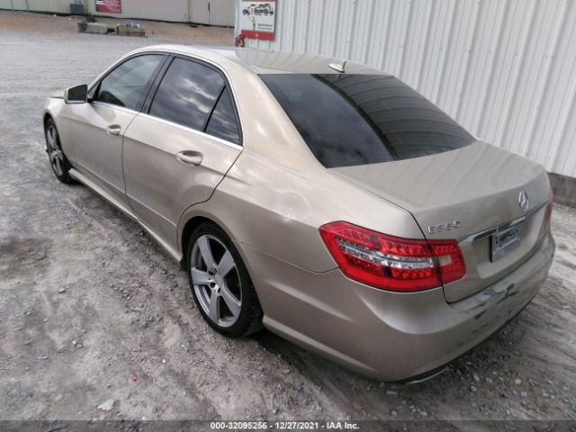 Photo 2 VIN: WDDHF5GB3AA218490 - MERCEDES-BENZ E-CLASS 