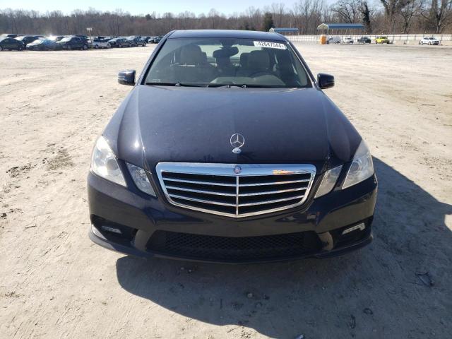 Photo 4 VIN: WDDHF5GB3BA355348 - MERCEDES-BENZ E-CLASS 