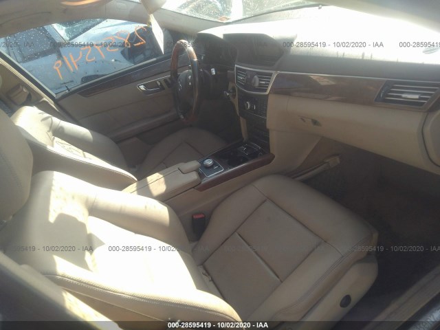 Photo 4 VIN: WDDHF5GB5BA436190 - MERCEDES-BENZ E-CLASS 