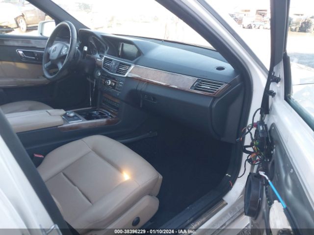 Photo 4 VIN: WDDHF5GB6AA235798 - MERCEDES-BENZ E 350 