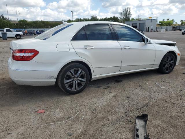 Photo 2 VIN: WDDHF5GB6BA360883 - MERCEDES-BENZ E-CLASS 