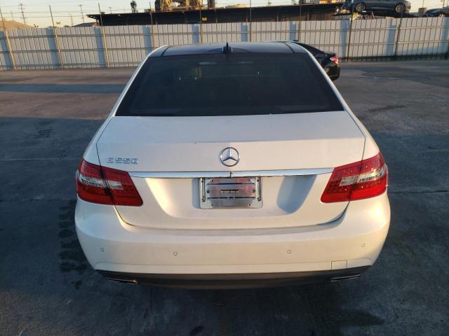 Photo 5 VIN: WDDHF5GB6BA365727 - MERCEDES-BENZ E-CLASS 