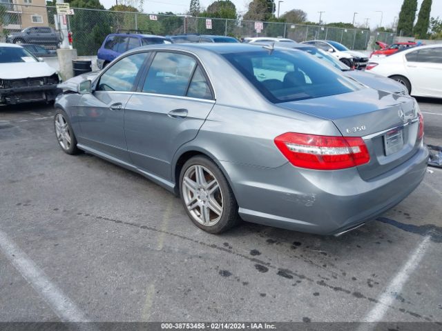 Photo 2 VIN: WDDHF5GB7AA134320 - MERCEDES-BENZ E 350 