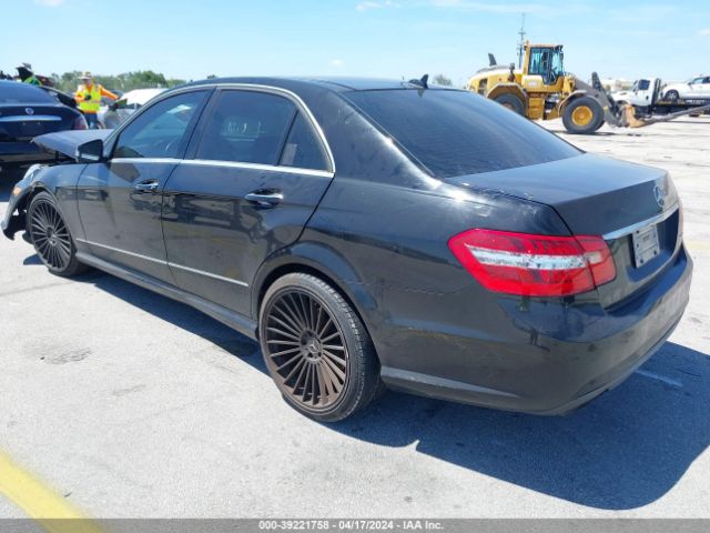 Photo 2 VIN: WDDHF5GB7AA222882 - MERCEDES-BENZ E 