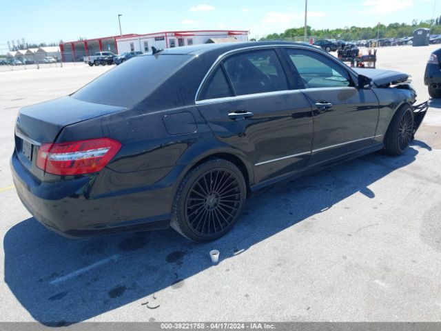 Photo 3 VIN: WDDHF5GB7AA222882 - MERCEDES-BENZ E 