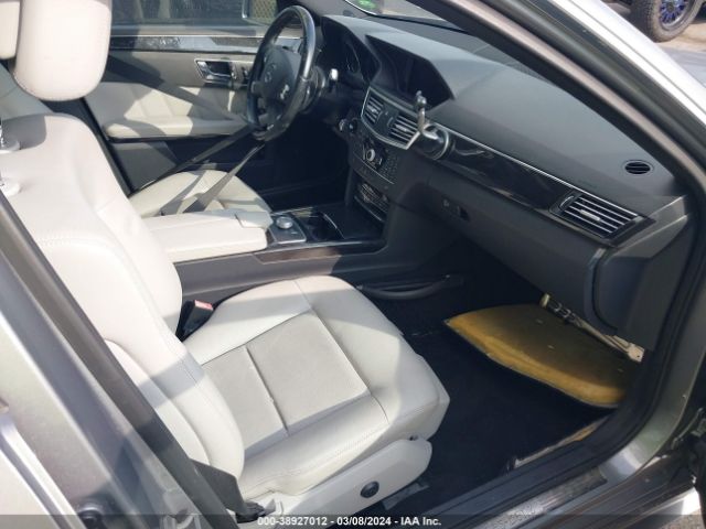 Photo 4 VIN: WDDHF5GB7BA301051 - MERCEDES-BENZ E 350 