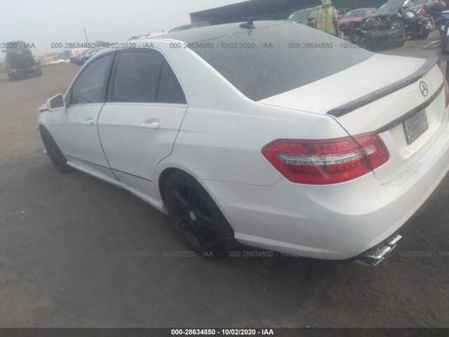 Photo 2 VIN: WDDHF5GB7BA321879 - MERCEDES-BENZ E-CLASS 