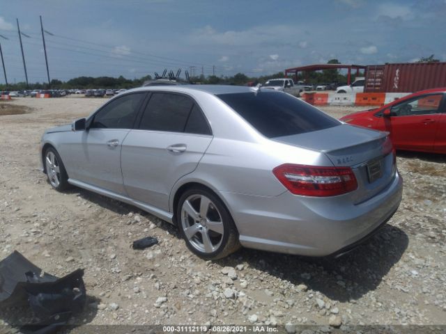 Photo 2 VIN: WDDHF5GB7BA371441 - MERCEDES-BENZ E-CLASS 