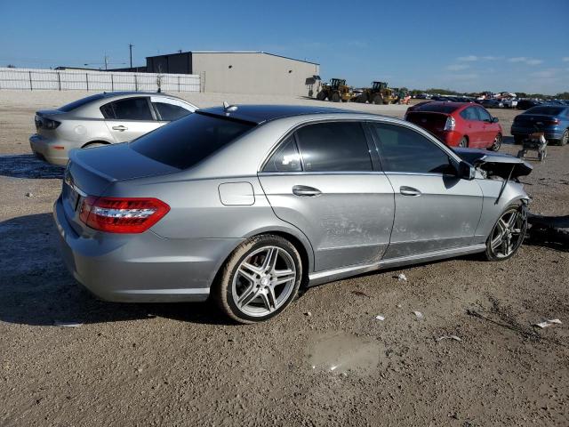 Photo 2 VIN: WDDHF5GB9BA320832 - MERCEDES-BENZ E-CLASS 