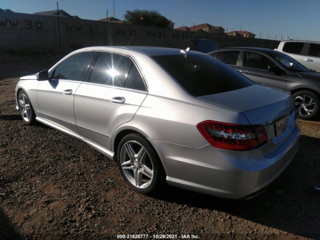 Photo 2 VIN: WDDHF5GB9BA471881 - MERCEDES-BENZ E-CLASS 