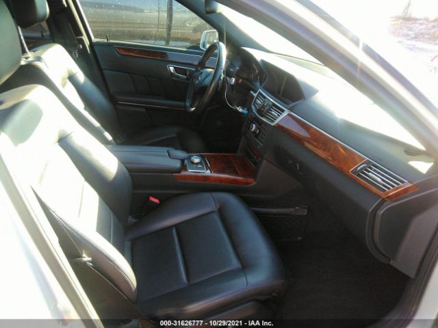 Photo 4 VIN: WDDHF5GB9BA471881 - MERCEDES-BENZ E-CLASS 