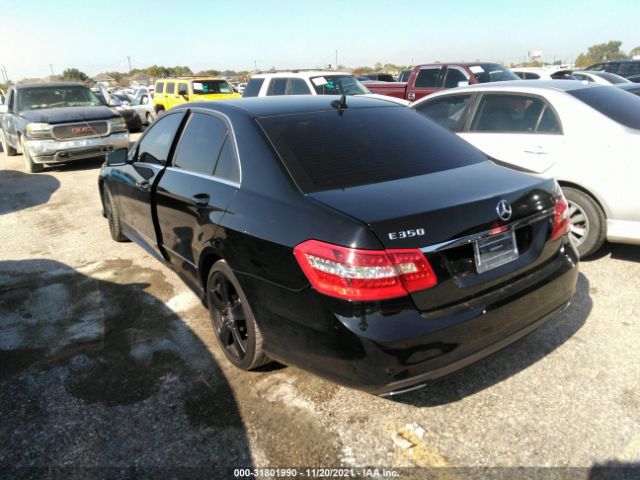 Photo 2 VIN: WDDHF5GB9BA508623 - MERCEDES-BENZ E-CLASS 