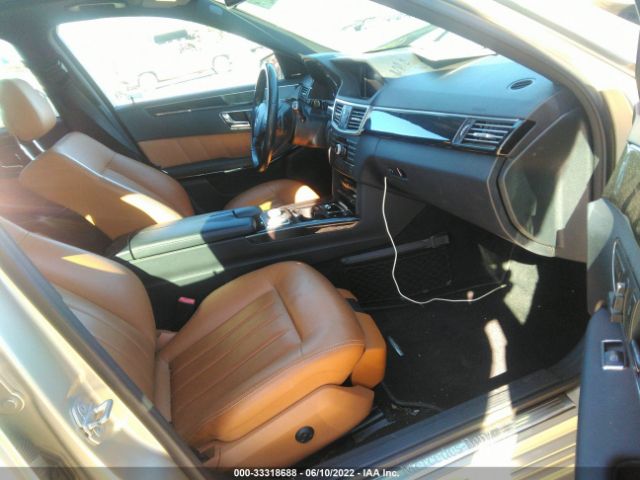 Photo 4 VIN: WDDHF5GBXAA058785 - MERCEDES-BENZ E-CLASS 