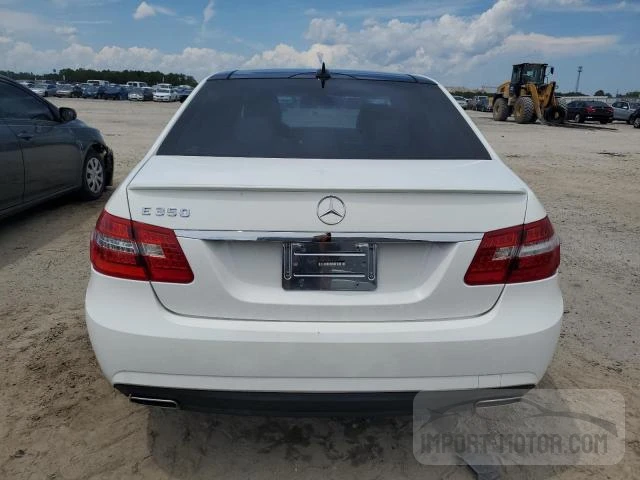 Photo 5 VIN: WDDHF5KB0DA735046 - MERCEDES-BENZ E-KLASSE 