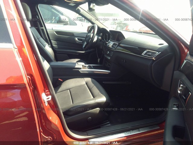 Photo 4 VIN: WDDHF5KB0GB227111 - MERCEDES-BENZ E-CLASS 