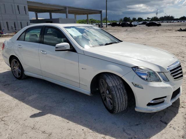 Photo 3 VIN: WDDHF5KB1CA541172 - MERCEDES-BENZ E-CLASS 