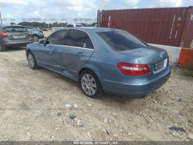 Photo 2 VIN: WDDHF5KB1CA549577 - MERCEDES-BENZ E-CLASS 