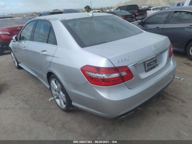 Photo 2 VIN: WDDHF5KB1CA590730 - MERCEDES-BENZ E-CLASS 