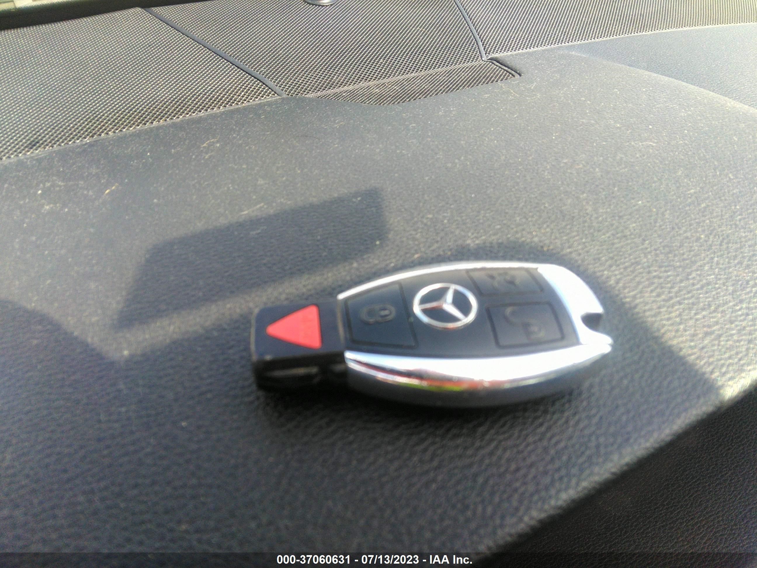 Photo 10 VIN: WDDHF5KB1DA729224 - MERCEDES-BENZ E-KLASSE 