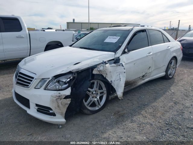 Photo 1 VIN: WDDHF5KB1DA729384 - MERCEDES-BENZ E 