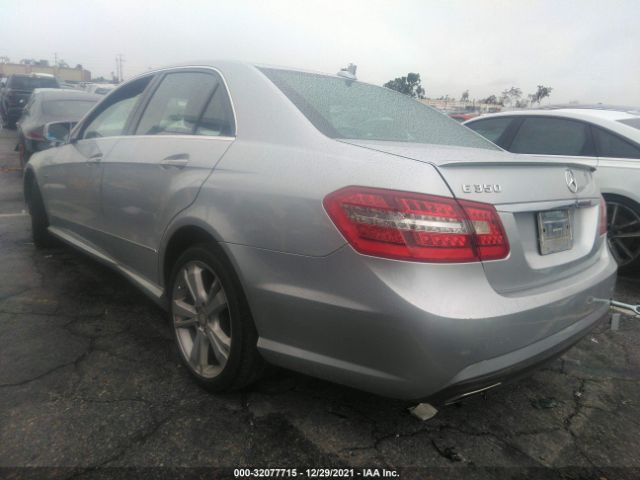 Photo 2 VIN: WDDHF5KB3CA555039 - MERCEDES-BENZ E-CLASS 