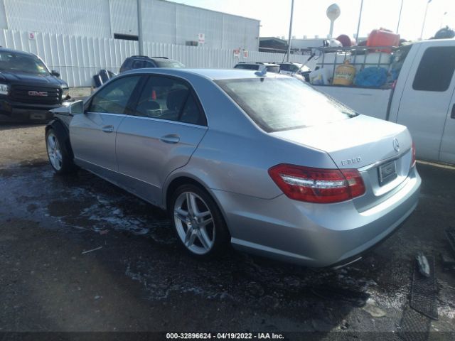 Photo 2 VIN: WDDHF5KB3DA676963 - MERCEDES-BENZ E-CLASS 