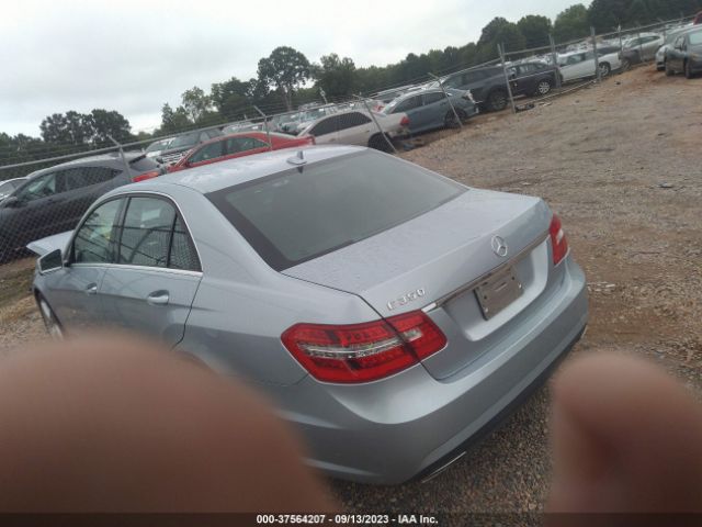 Photo 2 VIN: WDDHF5KB3DA699532 - MERCEDES-BENZ E-CLASS 