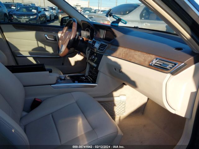 Photo 4 VIN: WDDHF5KB3EA879112 - MERCEDES-BENZ E 350 