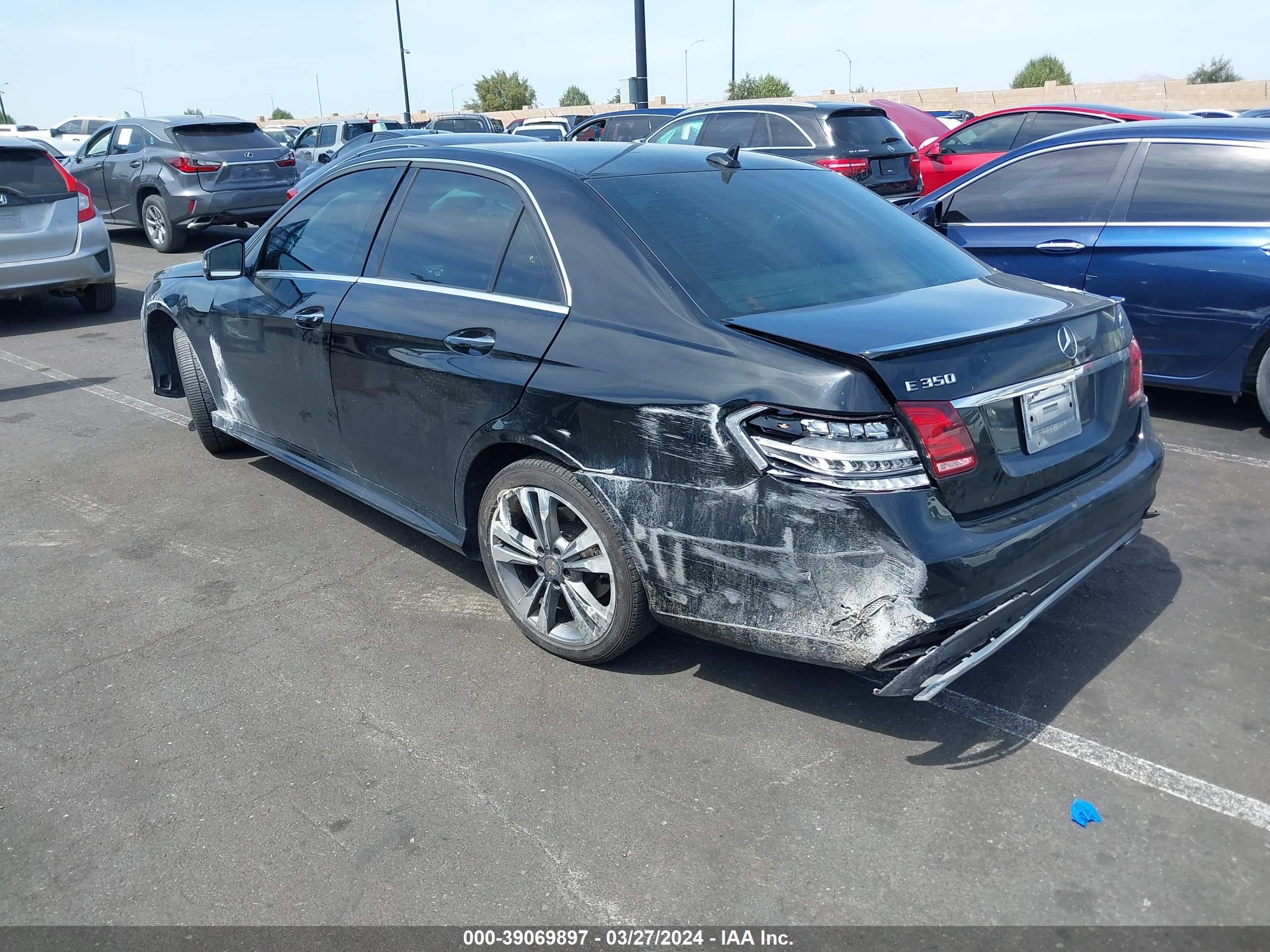 Photo 2 VIN: WDDHF5KB3FB111383 - MERCEDES-BENZ NULL 