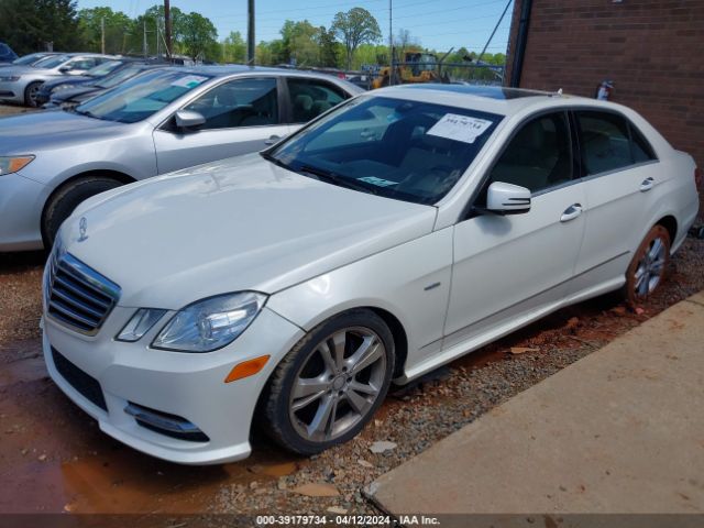 Photo 1 VIN: WDDHF5KB4CA612400 - MERCEDES-BENZ E 