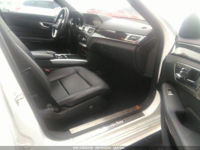 Photo 4 VIN: WDDHF5KB4FB100487 - MERCEDES-BENZ E-CLASS 