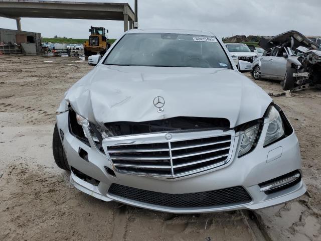 Photo 4 VIN: WDDHF5KB5CA605231 - MERCEDES-BENZ E-CLASS 