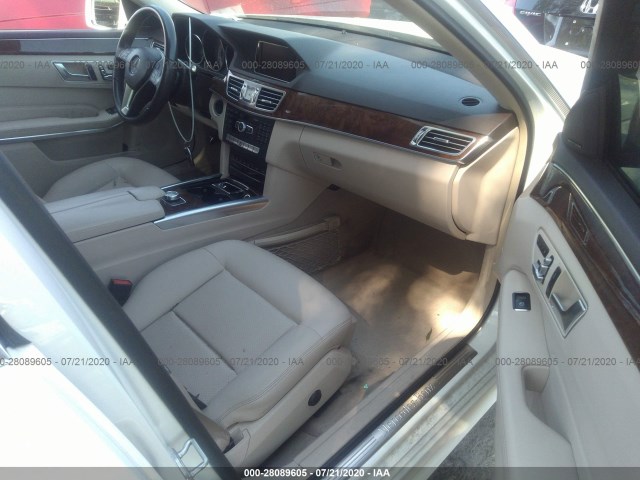 Photo 4 VIN: WDDHF5KB5EB017942 - MERCEDES-BENZ E-CLASS 