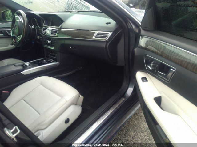 Photo 4 VIN: WDDHF5KB5EB062038 - MERCEDES-BENZ E-CLASS 