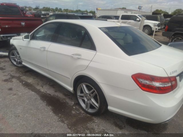 Photo 2 VIN: WDDHF5KB6CA570912 - MERCEDES-BENZ E-CLASS 