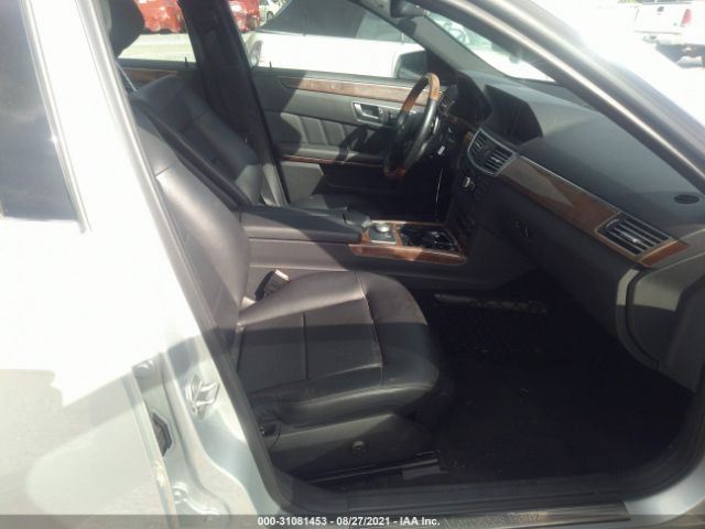 Photo 4 VIN: WDDHF5KB7CA521721 - MERCEDES-BENZ E-CLASS 