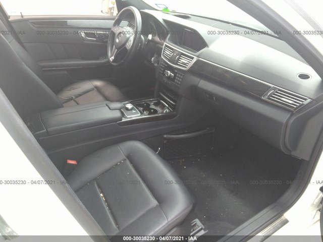 Photo 4 VIN: WDDHF5KB7DA727168 - MERCEDES-BENZ E-CLASS 