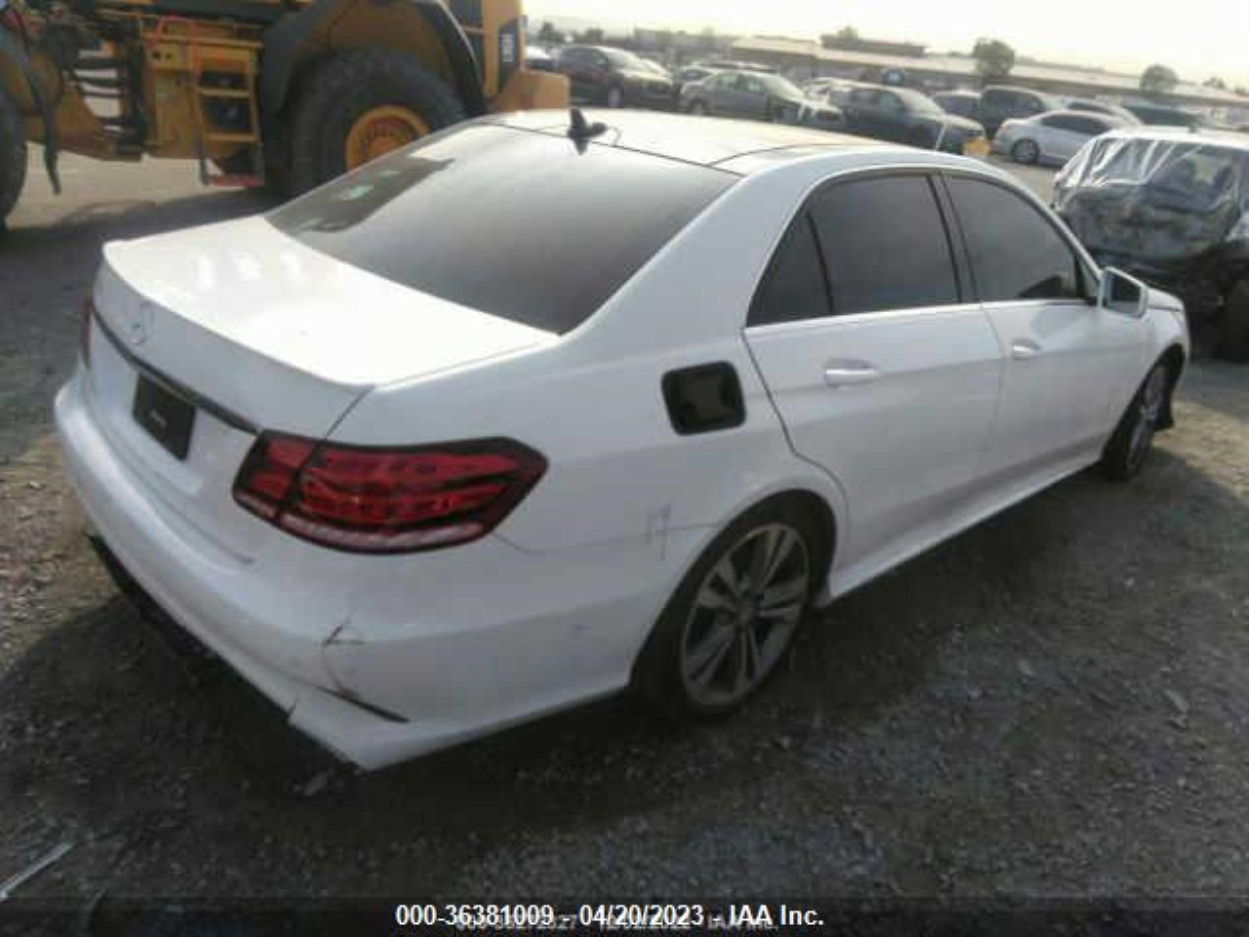 Photo 3 VIN: WDDHF5KB7GB306209 - MERCEDES-BENZ E-KLASSE 