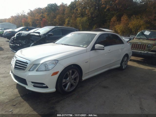 Photo 1 VIN: WDDHF5KB8CA570328 - MERCEDES-BENZ E-CLASS 