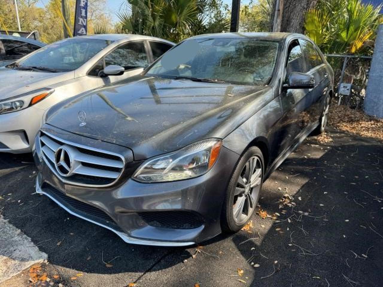 Photo 1 VIN: WDDHF5KB8EB074216 - MERCEDES-BENZ E-CLASS 