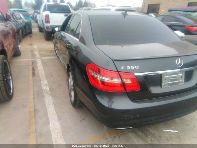 Photo 2 VIN: WDDHF5KBXCA599152 - MERCEDES-BENZ E-CLASS 