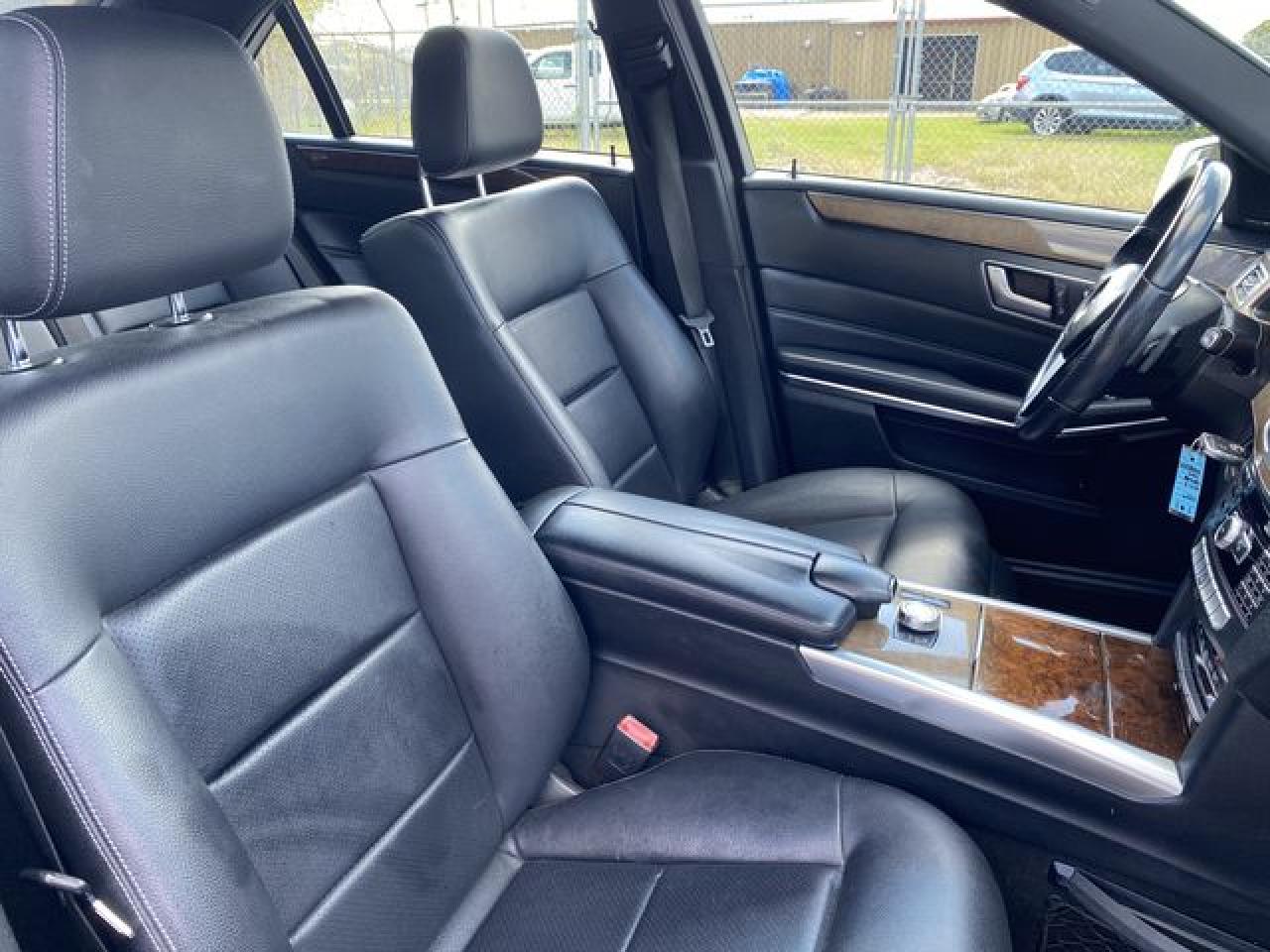 Photo 11 VIN: WDDHF5KBXEA947759 - MERCEDES-BENZ E-KLASSE 