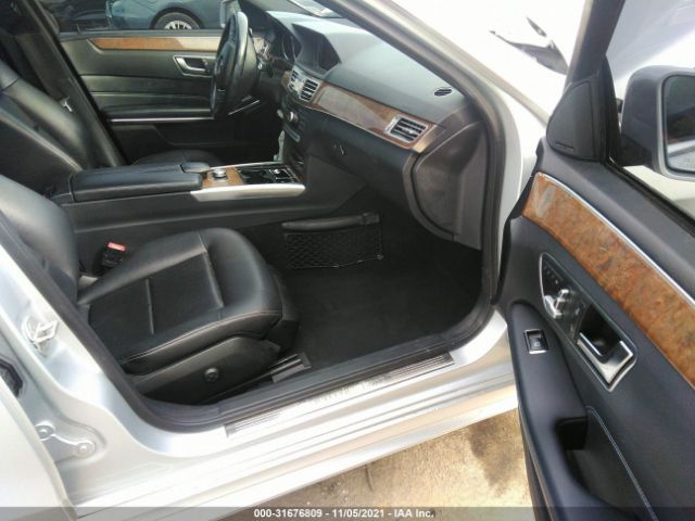 Photo 4 VIN: WDDHF5KBXEA956896 - MERCEDES-BENZ E-CLASS 