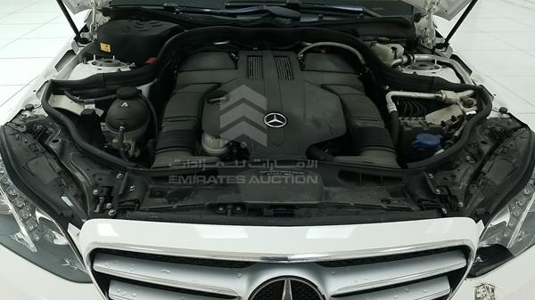 Photo 27 VIN: WDDHF6FB0GB180856 - MERCEDES-BENZ E 400 