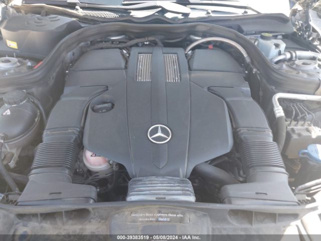 Photo 9 VIN: WDDHF6FB8FB094676 - MERCEDES-BENZ E 400 